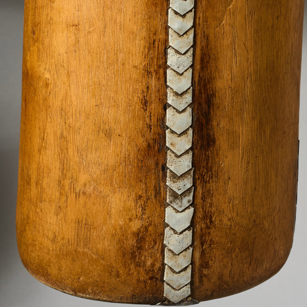 A MEDiUM SIZED HANDMADE HONEY POT WITH METAL REPAIRS, TUTSI TRIBE RWANDA( No 4743 )
