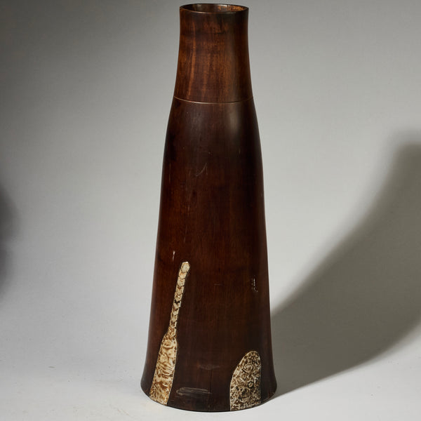 A ELEGANT AND TALL HONEY POT FROM TUTSI TRIBE RWANDA( No 4948)