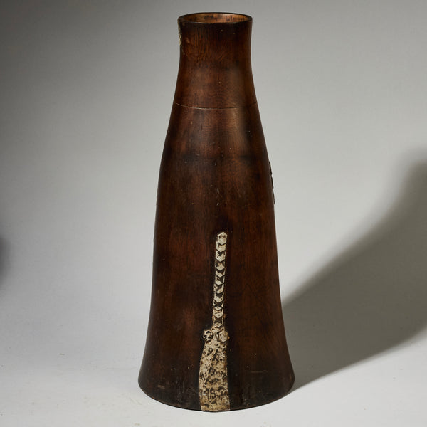 A SUPER GLOSSY WOOD LARGE POT FROM TUTSI TRIBE RWANDA( No 4947 )