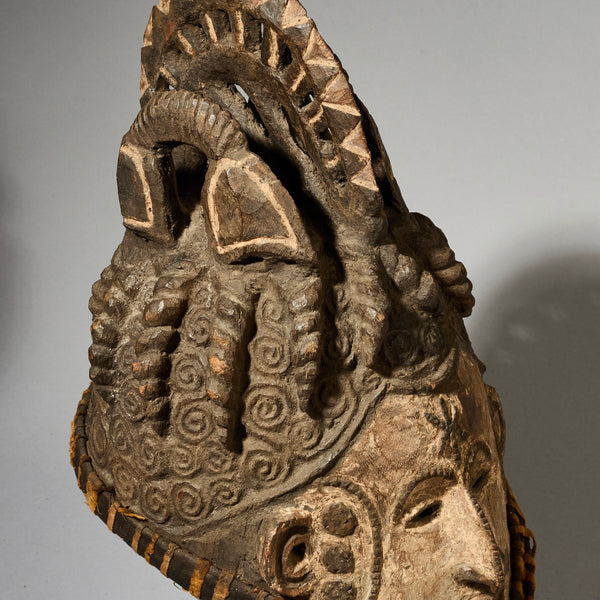 RESERVED DL AN OLD IGBO MASK EX UK COLL., NIGERIA W AFRICA (No 4968)
