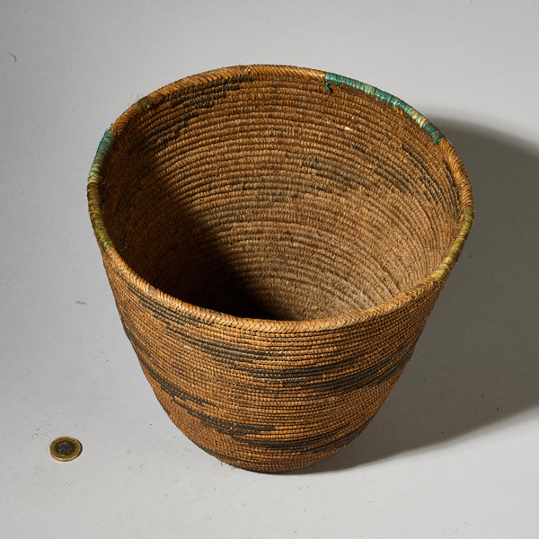 A LARGE WOVEN GRASS BASKET FROM TUTSI TRIBE OF RWANDA  ( No 4774 )