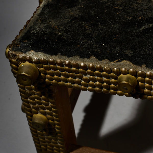 RESERVED DL A HEAVILY ADORNED ASHANTI TRIBE OF GHANA CHIEFS CHAIR EX UK COLLECTION  ( No 4773 )