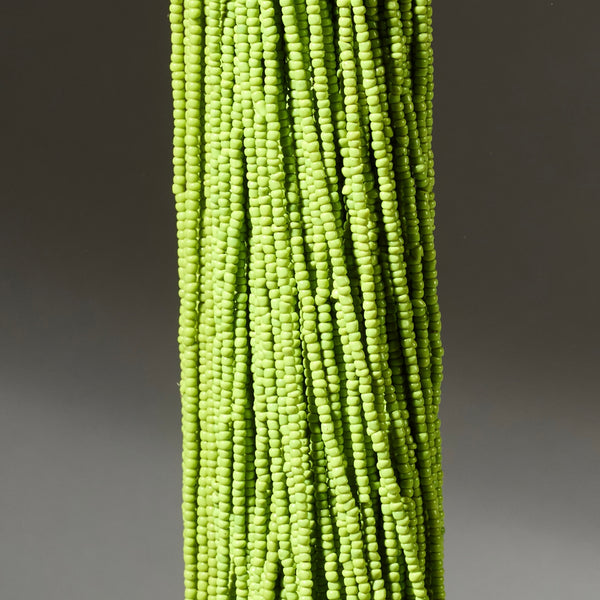 A LIME GREEN MULTISTRAND NECKLACE,  BAULE TRIBE IVORY COAST ( No 4928)