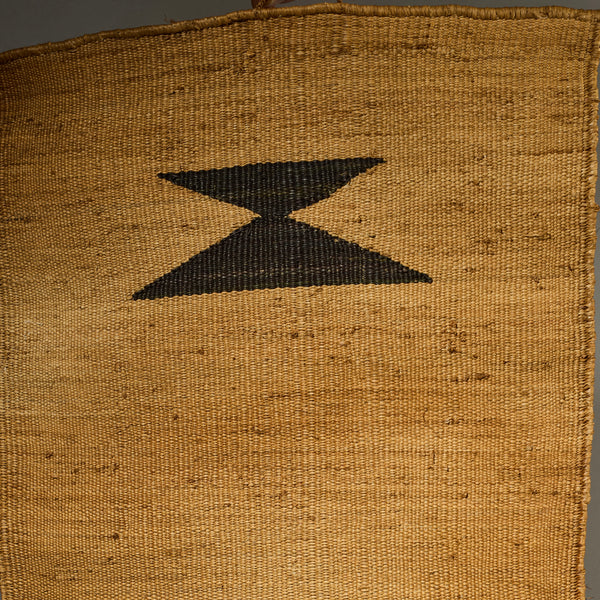 A REFINED WOVEN GRASS  TUTSI TRIBE MAT FROM RWANDA( No 4783 )