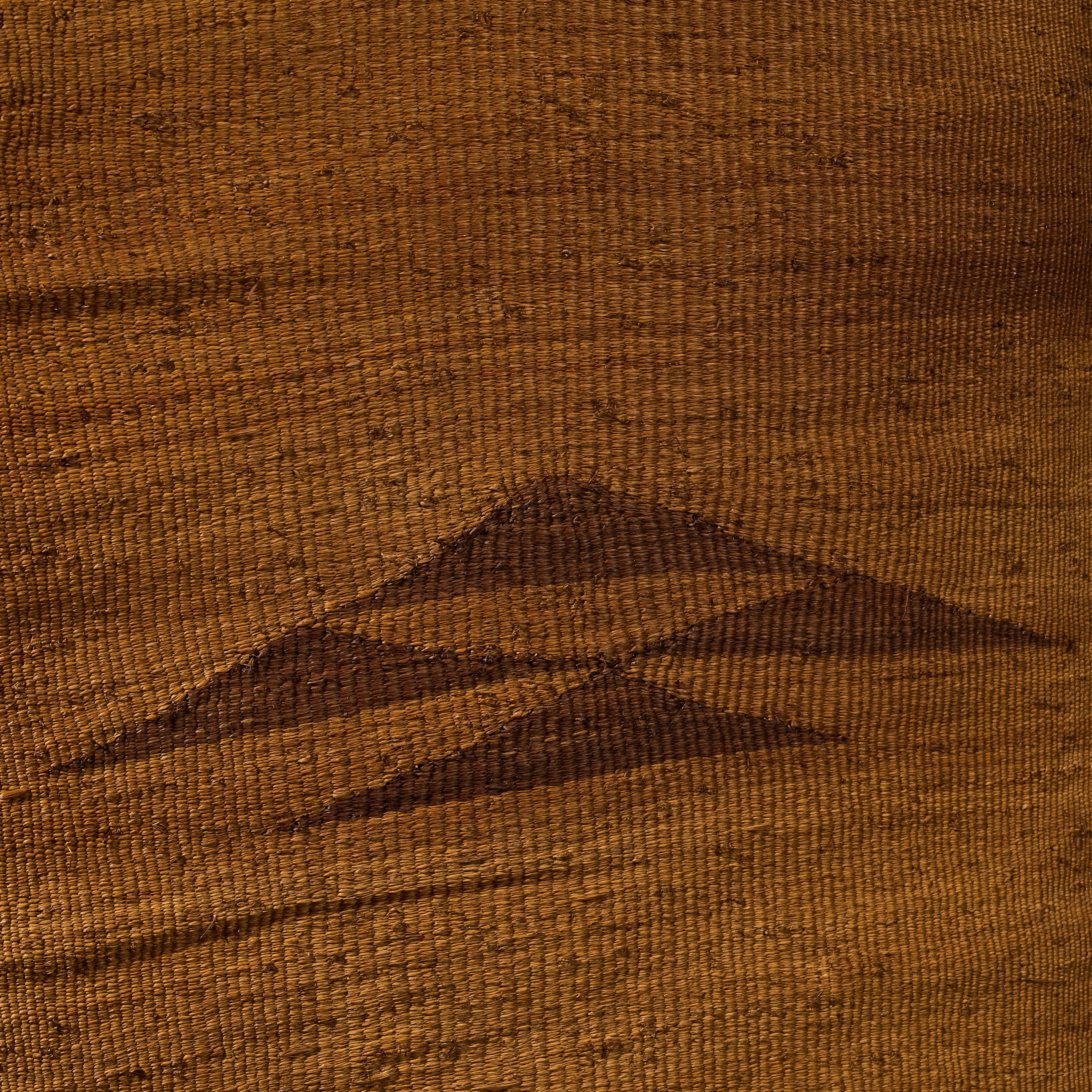 A GRAPHIC TUTSI TRIBE MAT FROM RWANDA( No 4782 )