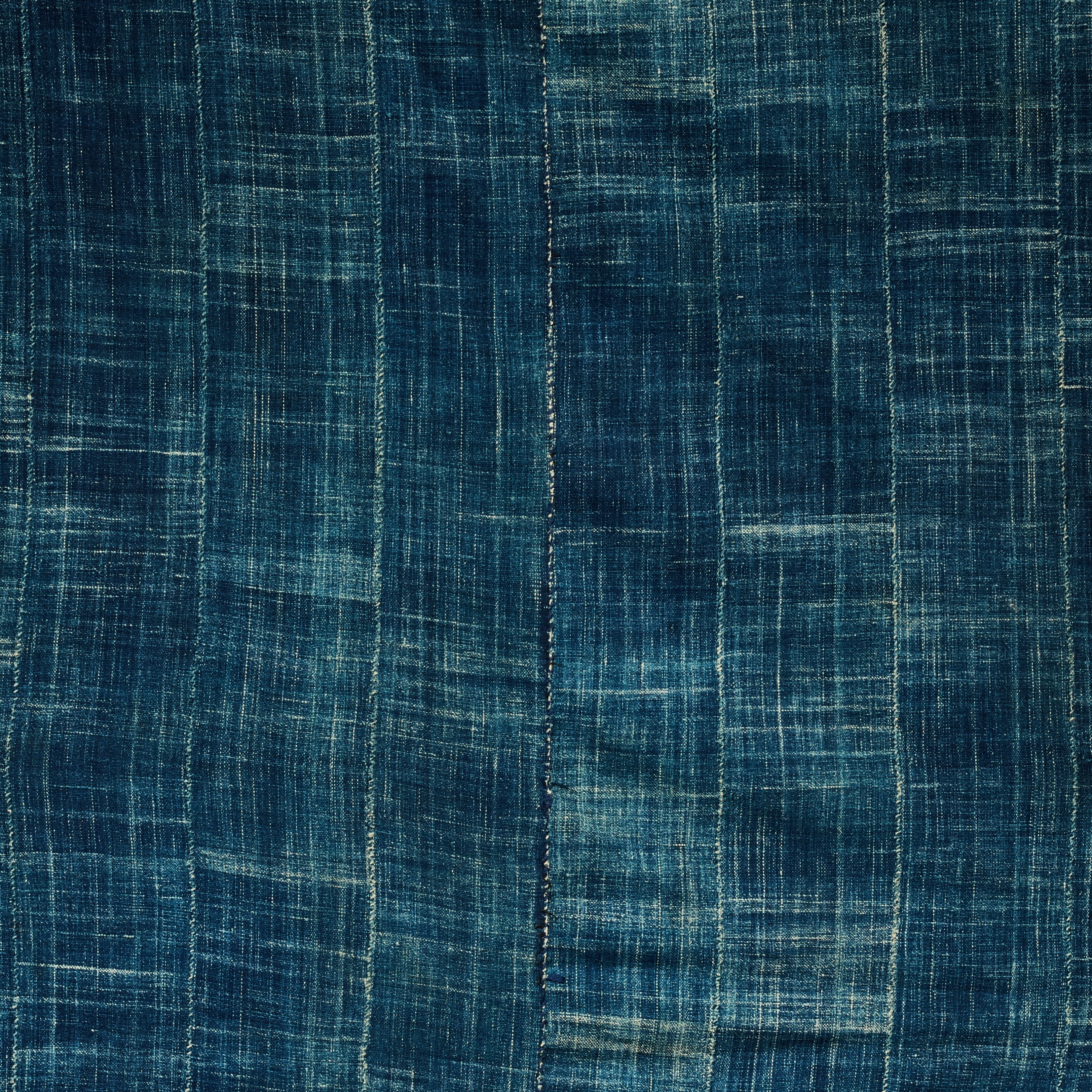 A DENIM WOMANS CLOTH, BURKINA FASO  ( No 4737 )