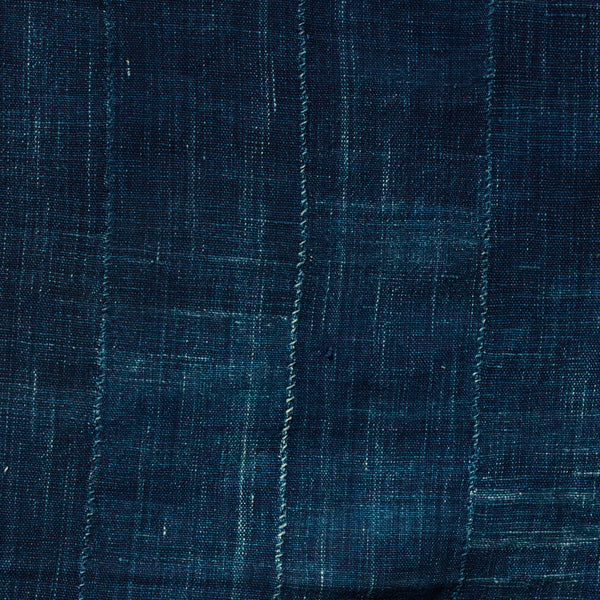 A LUSH MOSSI TRIBE INDIGO WRAP WOMANS CLOTH, BURKINA FASO  ( No 4736 )