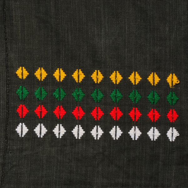 A VERY UNSUAL PATTERNED  WOMANS CLOTH, FROM FULANI IN  BURKINA FASO ( No 4758 )