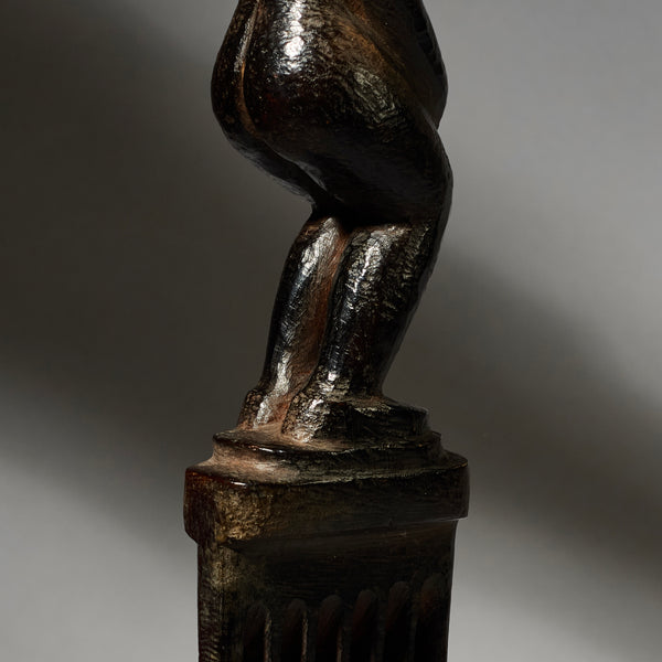 A FINE STYLISH HAIR COMB, BAULE TRIBE IVORY COAST W. AFRICA (No 4763 )