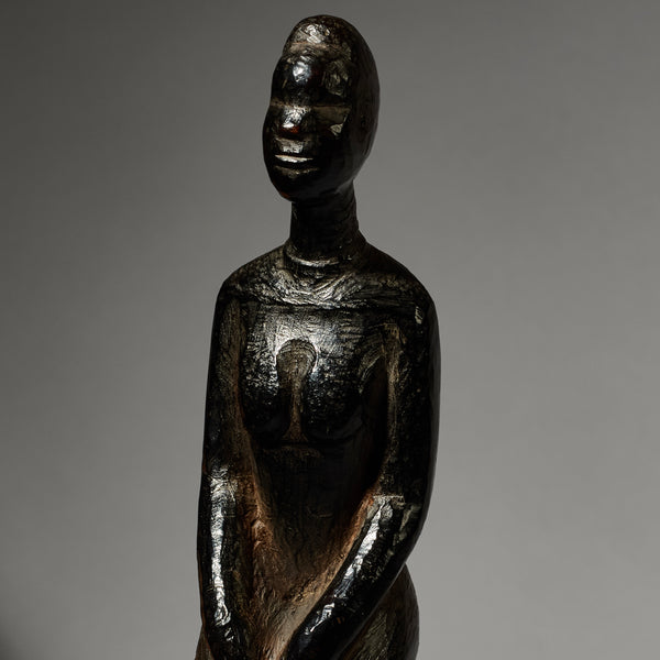 A FINE STYLISH HAIR COMB, BAULE TRIBE IVORY COAST W. AFRICA (No 4763 )