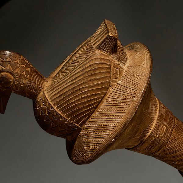 A FINE LARGE BAULE BIRD FLY WHISK EX GOLD LEAF,IVORY COAST W. AFRICA (No 4992)