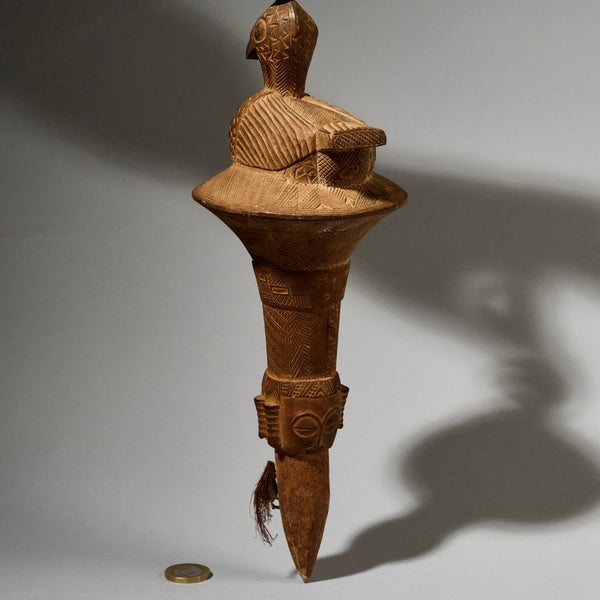 A FINE LARGE BAULE BIRD FLY WHISK EX GOLD LEAF,IVORY COAST W. AFRICA (No 4992)