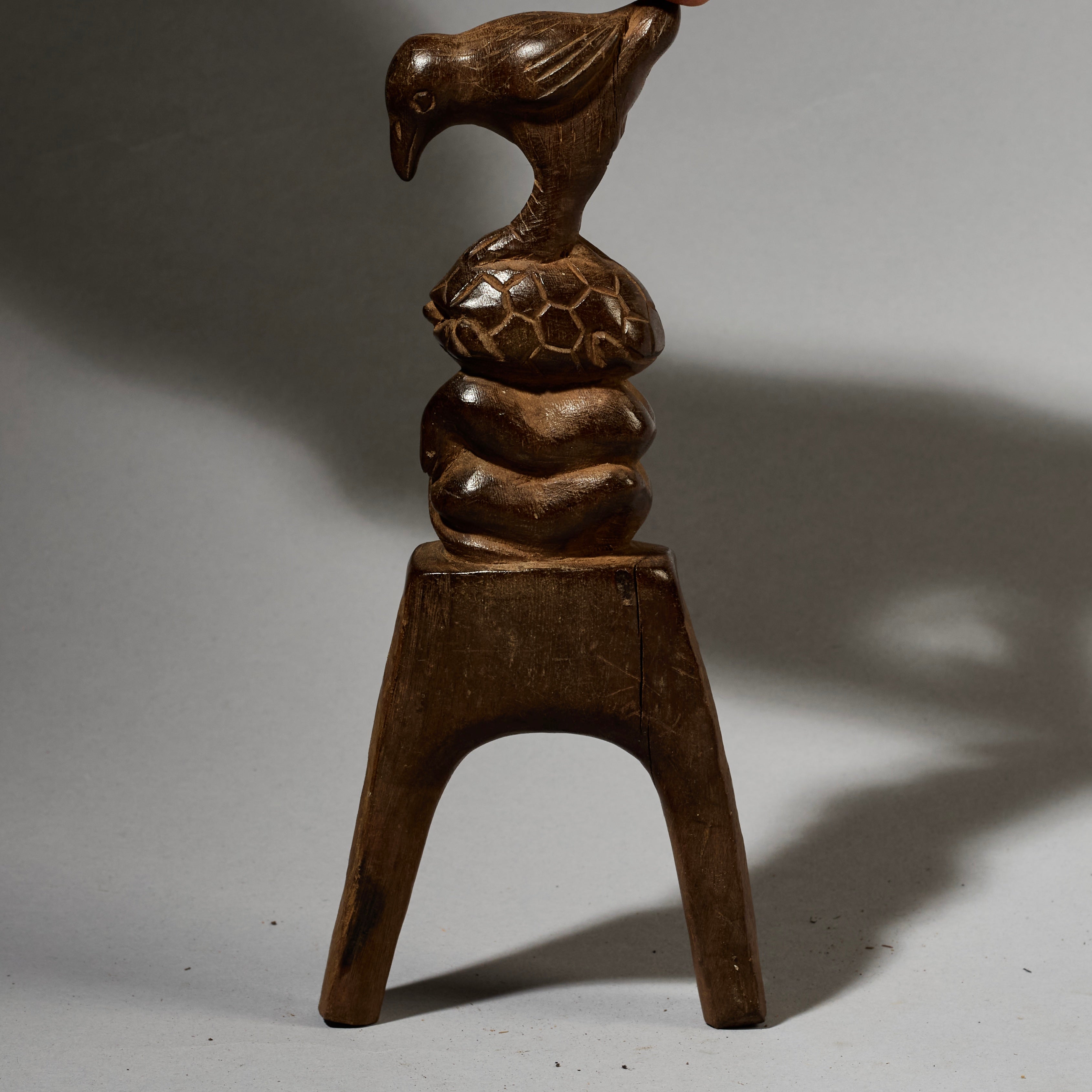 A STUNNING PATINATED BAULE TRIBE CATAPULT , IVORY COAST (  No 4975 )