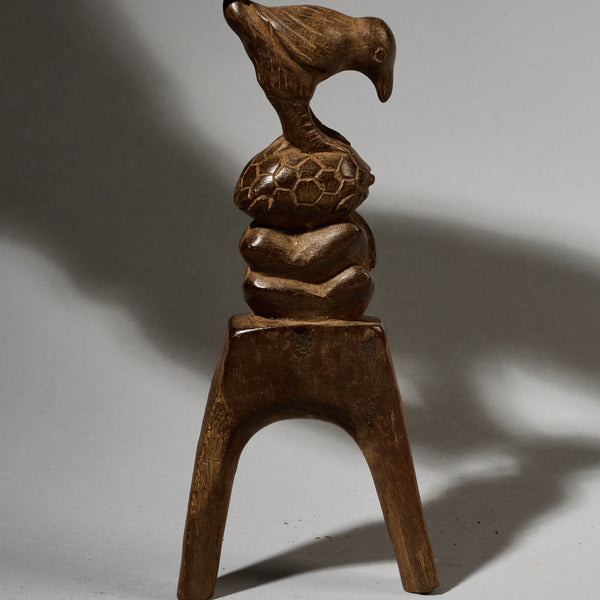 A STUNNING PATINATED BAULE TRIBE CATAPULT , IVORY COAST (  No 4975 )
