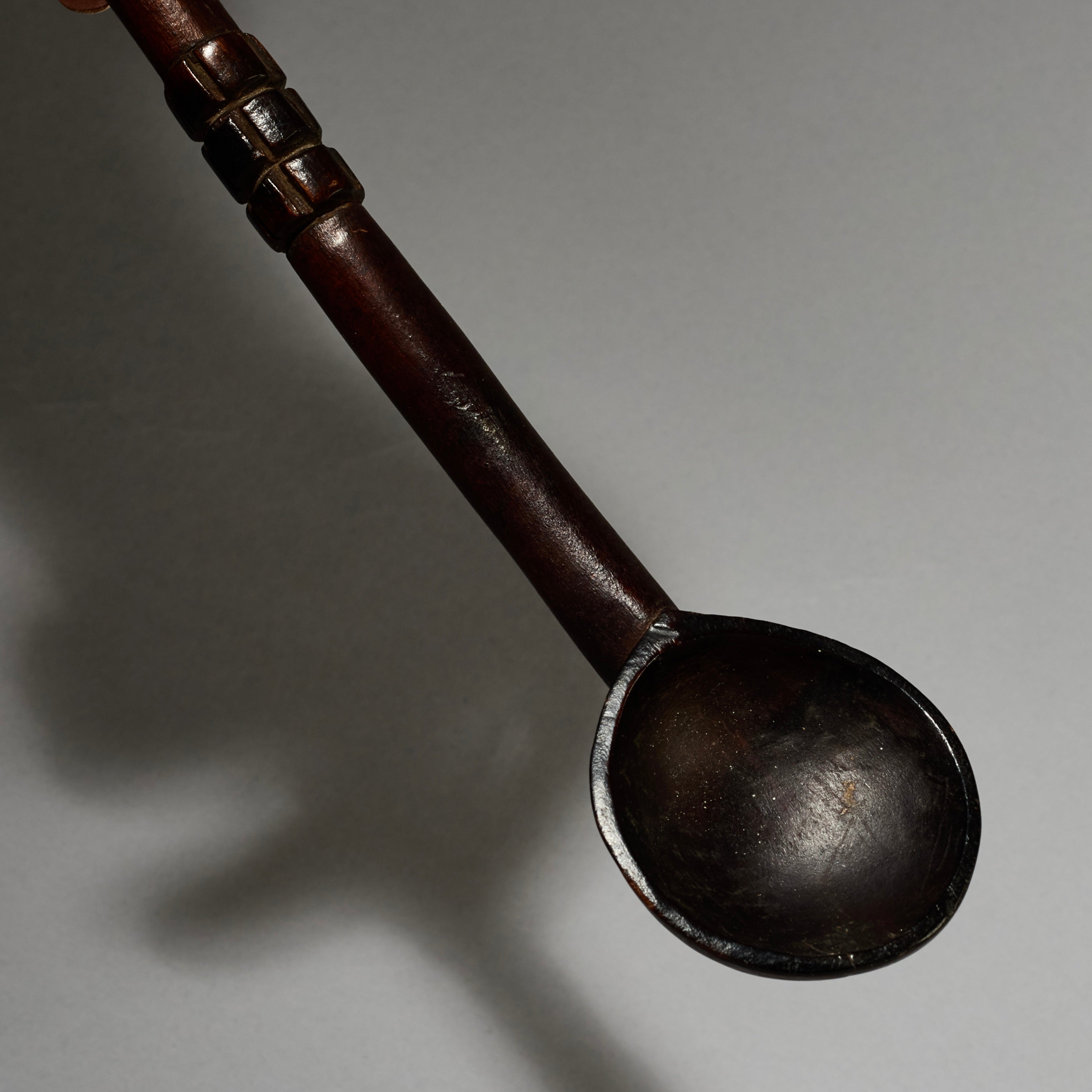 A ELEGANT  ZULU SPOON , EX UK COLLECTION ( No 4991 )