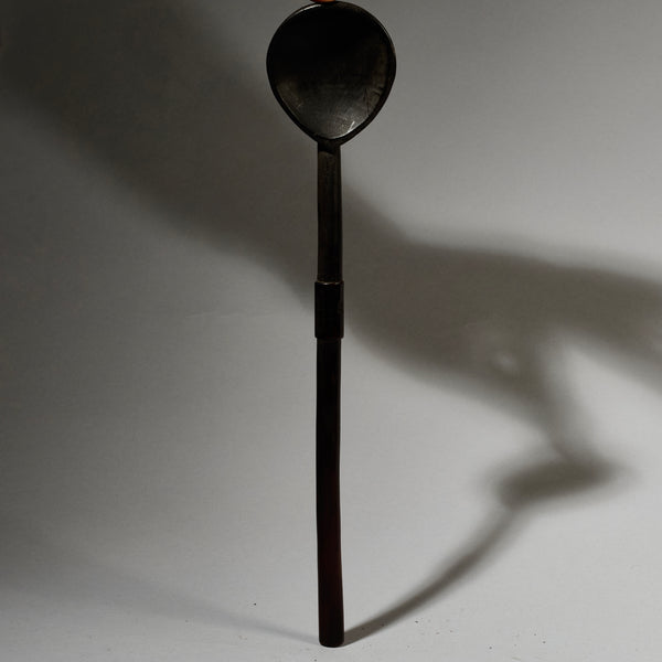 AN ENGRAVED OLD ZULU SPOON  , EX UK COLLECTION [ No 4989 )