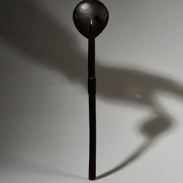 AN ENGRAVED OLD ZULU SPOON  , EX UK COLLECTION [ No 4989 )