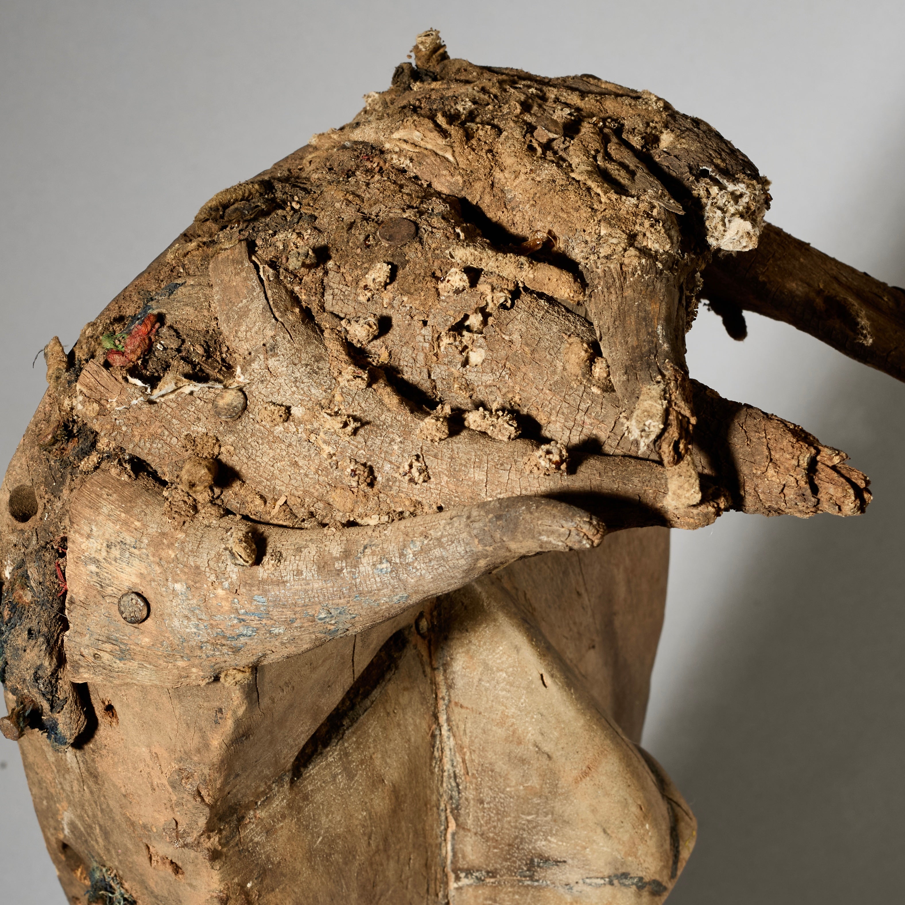 A UNUSUAL GUERRE MASK FROM THE IVORY COAST ( No 5036)