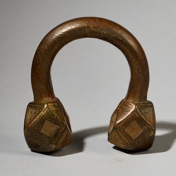 A LUSH HEAVY  TUAREG ANKLET FROM THE SAHARA ( No 4973 )