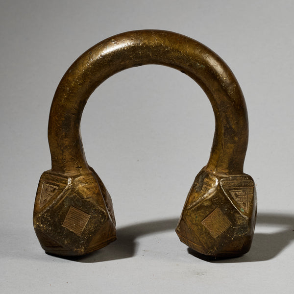 A LUSH HEAVY  TUAREG ANKLET FROM THE SAHARA ( No 4973 )