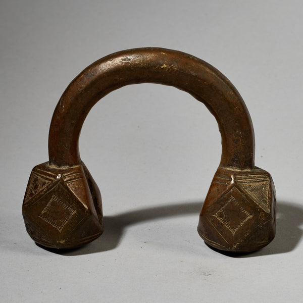 A LARGE TUAREG ANKLET FROM THE SAHARA ( No 4972)