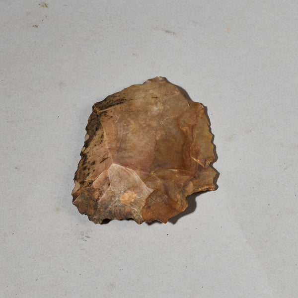 AN AIR MOUNTAIN, ANCIENT STONE SCRAPING TOOL , SAHARA ( No 5024 )