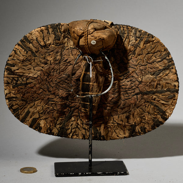 A SUPER DUPER ANTIQUE BARK BOTTOM COVER, EX UK COLL. MANGBETU  TRIBE OF THE CONGO( No 5056)