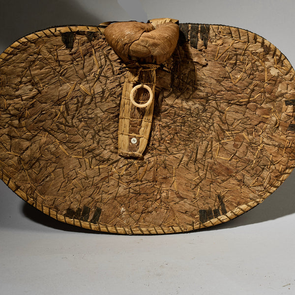 A SPECTACULAR ANTIQUE BARK BOTTOM COVER, EX UK COLL. MANGBETU  TRIBE OF THE CONGO( No 5057 )