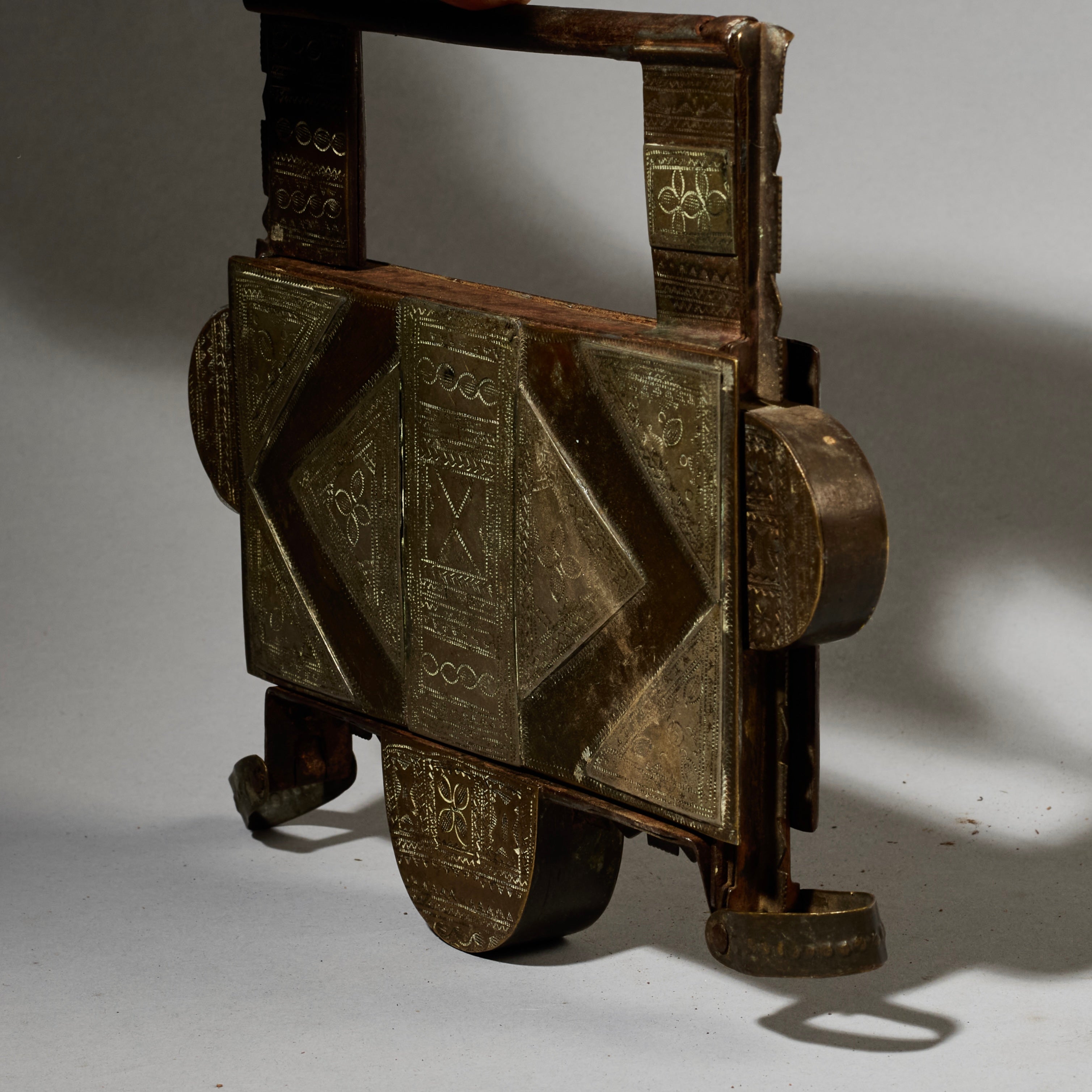 A TRADITIONAL METAL VINTAGE PADLOCK EX UK COLL. FROM TUAREG TRIBE OF NIGER W.AFRICA ( No 5050 )