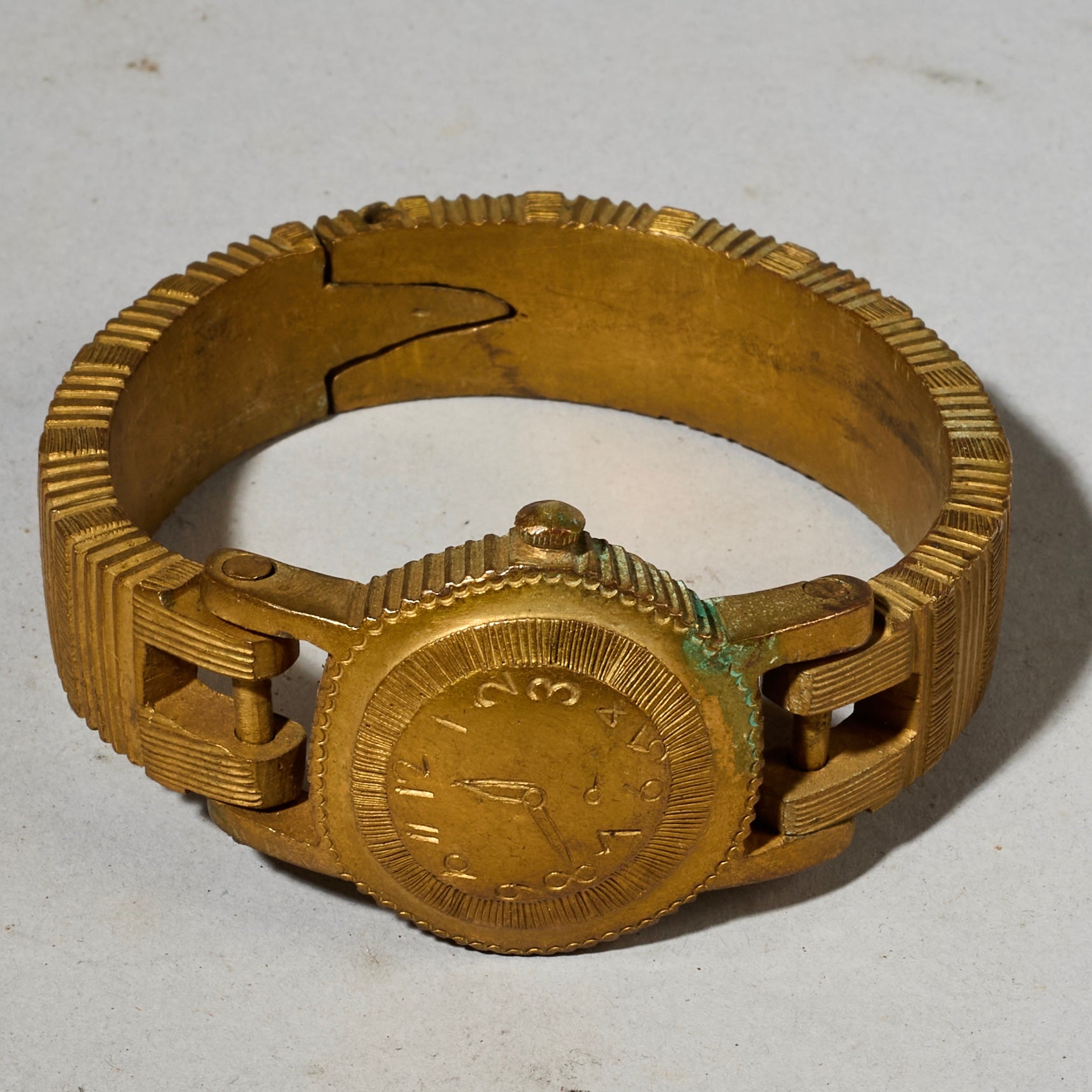 Sold Jg AN INSPIRED PRESTIGE “WATCH” FROM THE IVORY COAST( No 5048)