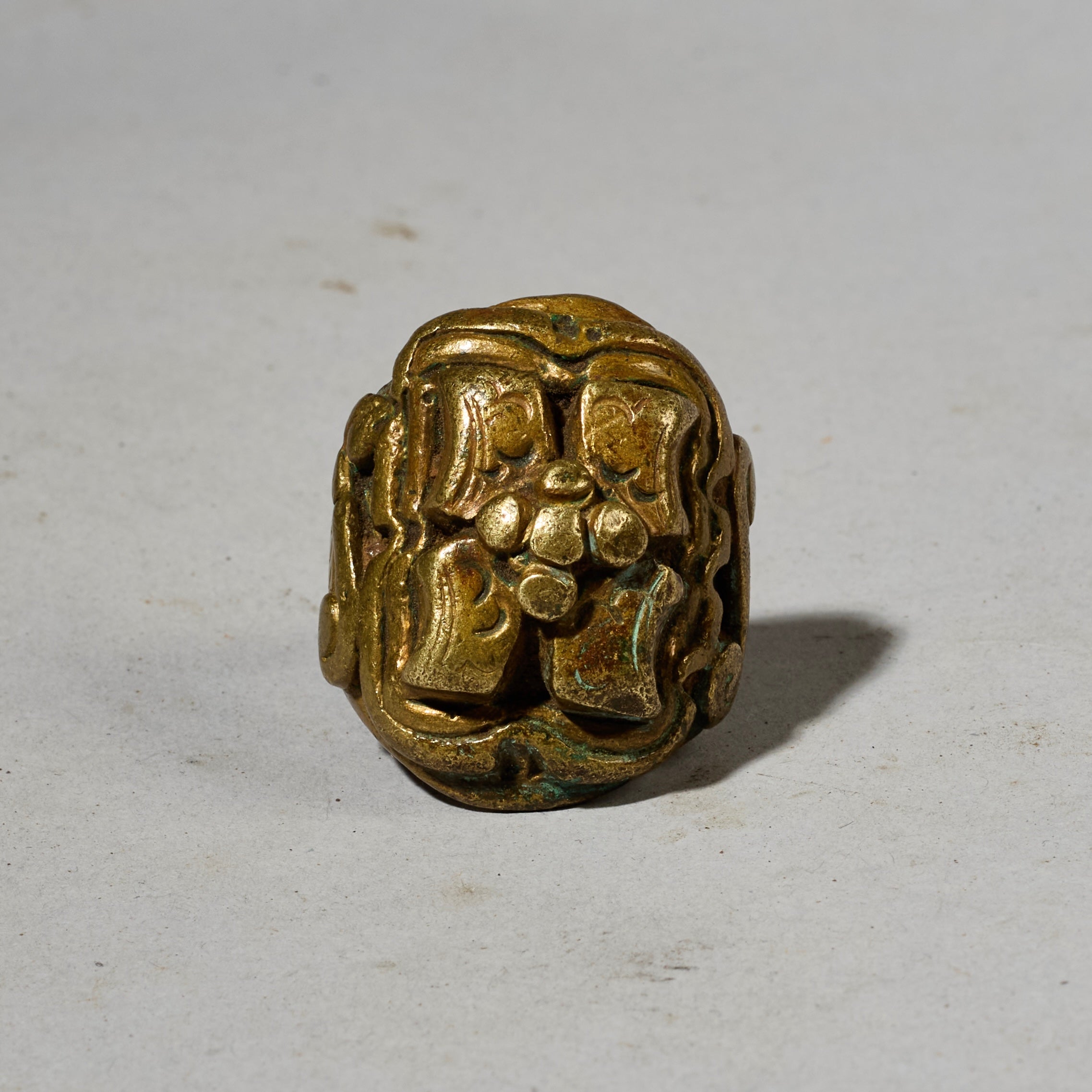 A LARGE DETAILED BRONZE RING, BAULE TRIBE IVORY COAST ( No 4984 )
