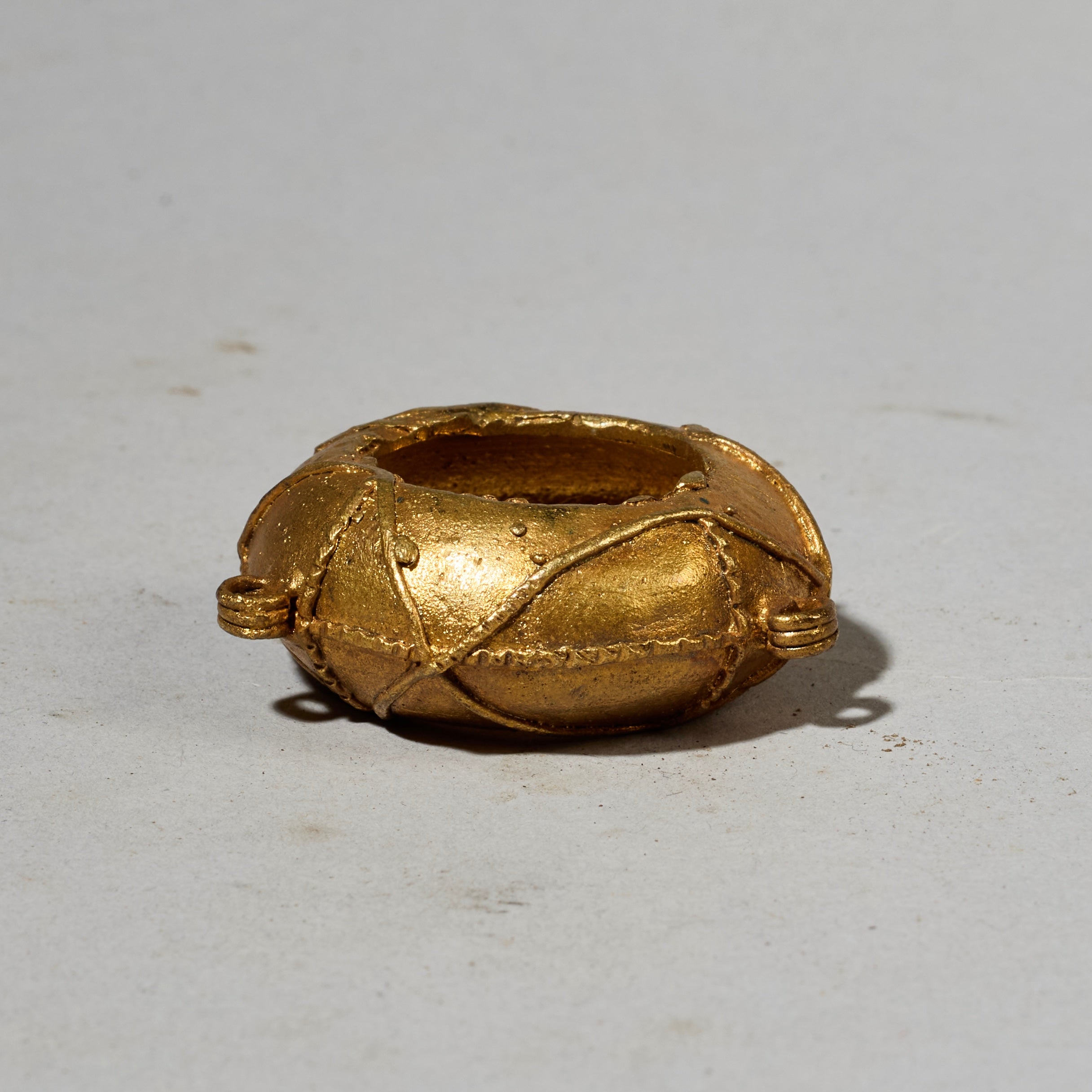 A CHARMING BAULE BRASS RING PENDANT , IVORY COAST (  No 5017 )