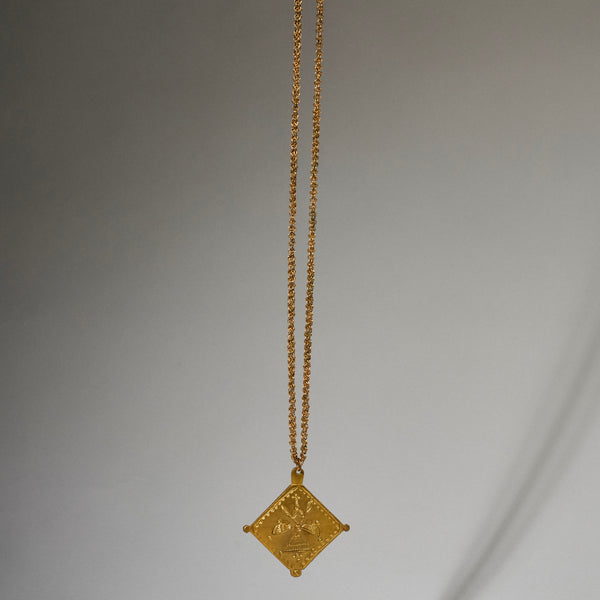 A STRIKING BAULE BRONZE NECKLACE WITH ENGRAVED PENDANT, IVORY COAST (  No 4981 )