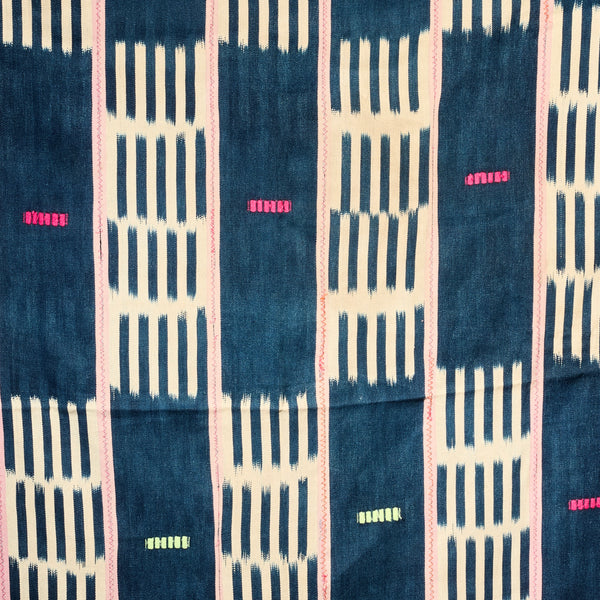 AN ADORABLE WOMANS TEXTILE, BAULE TRIBE, IVORY COAST  ( No 5033 )
