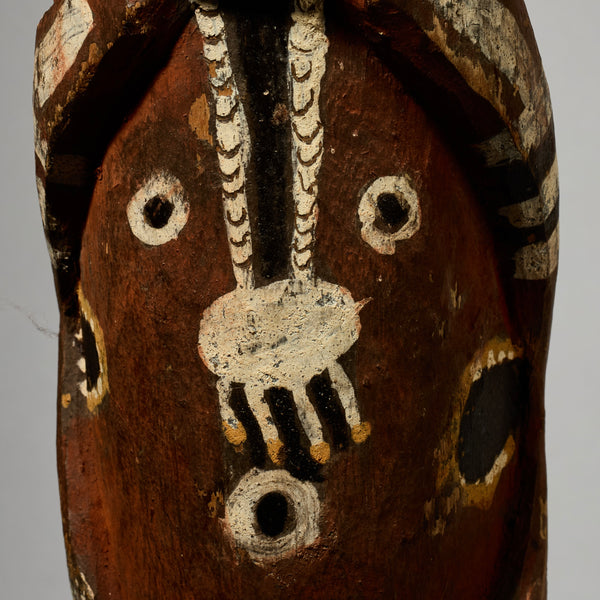 A SUPER ABELAM STATUE FROM PAPUA NEW GUINEA , PRETTY OCHRE PIGMENTS , TALL 85CM   ( No 5039)