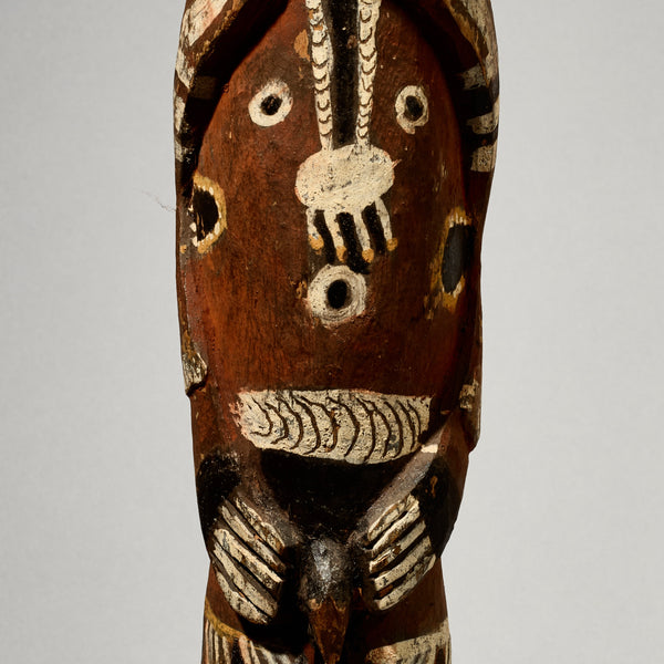 A SUPER ABELAM STATUE FROM PAPUA NEW GUINEA , PRETTY OCHRE PIGMENTS , TALL 85CM   ( No 5039)