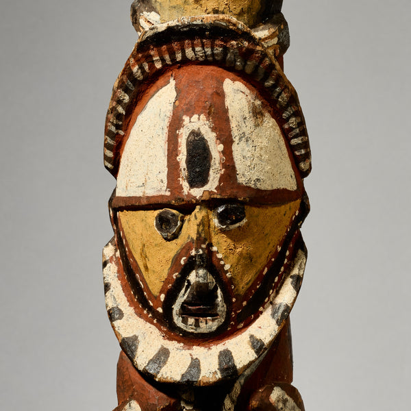 A SUPER ABELAM STATUE FROM PAPUA NEW GUINEA , PRETTY OCHRE PIGMENTS , TALL 85CM   ( No 5039)