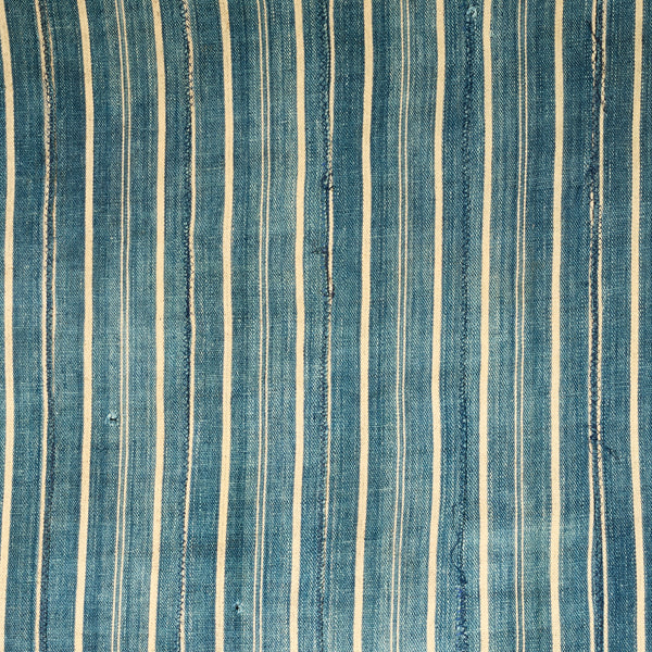 A WELL USED INDIGO STRIPED WOMANS CLOTH, NORTHERN GHANA ( No 5010 )
