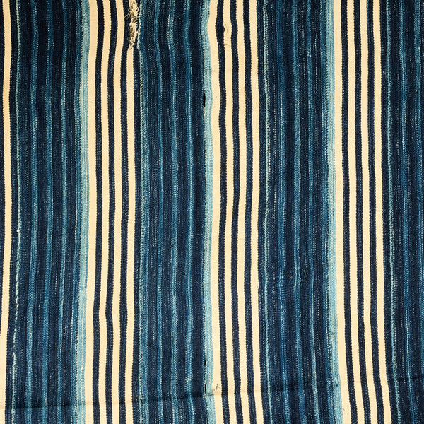 A BOLD STRIPED WOMANS CLOTH, NORTHERN GHANA ( No 5011)