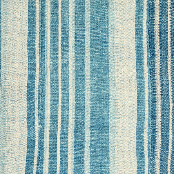 A GRAPHIC WOMANS CLOTH, NORTHERN GHANA ( No 5012)