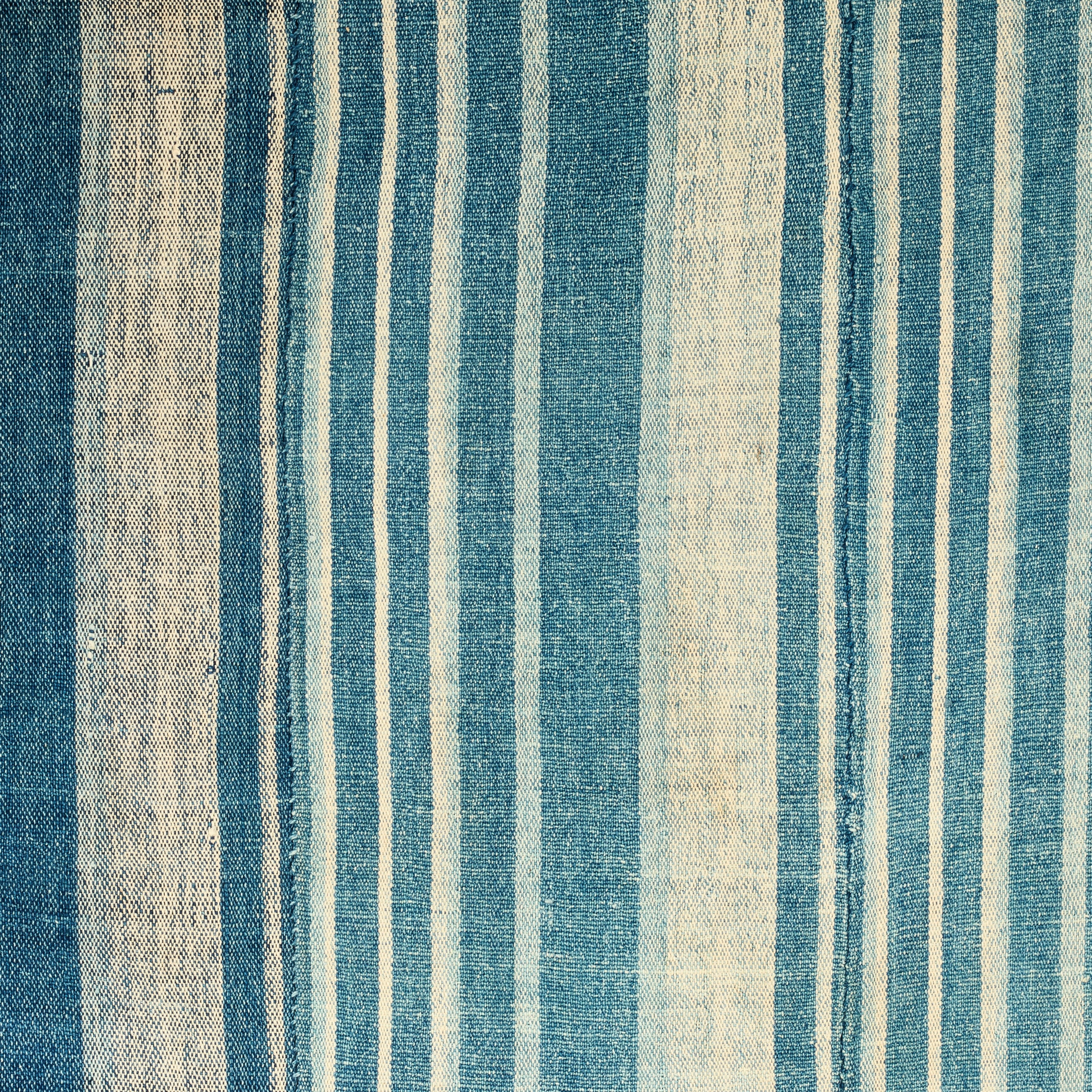 A GRAPHIC WOMANS CLOTH, NORTHERN GHANA ( No 5012)