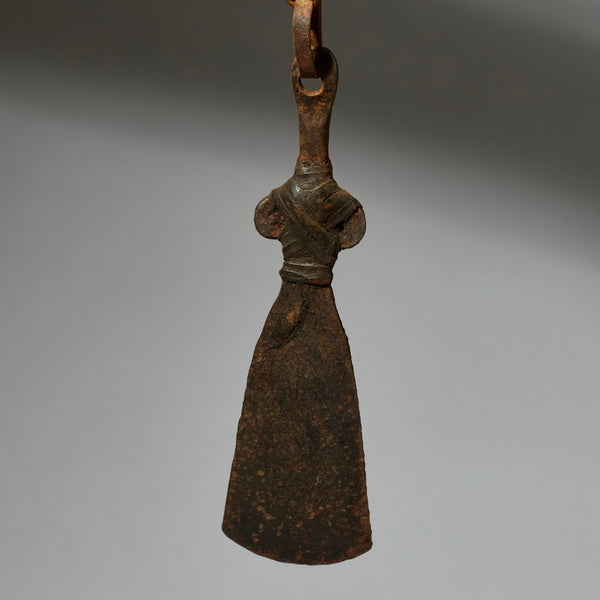 A UNUSUAL URON PEND AT NECKLACE FROM KIRDI  TRIBE CAMEROON W.AFRICA ( No 5087)
