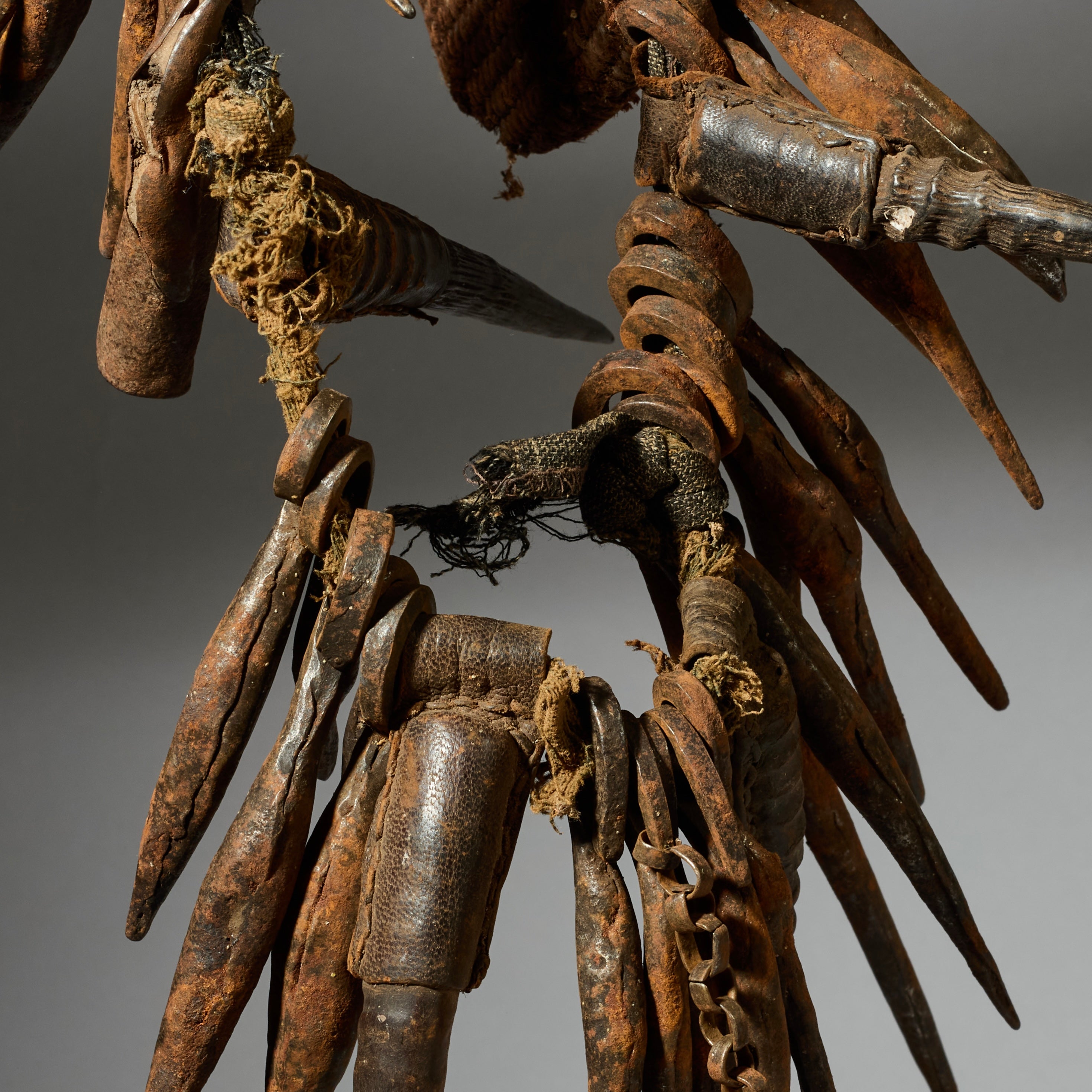 AN ARTISTIC IRON CURRENCY NECKLACE FROM KIRDI TRIBE CAMEROON W.AFRICA ( No 5068 )