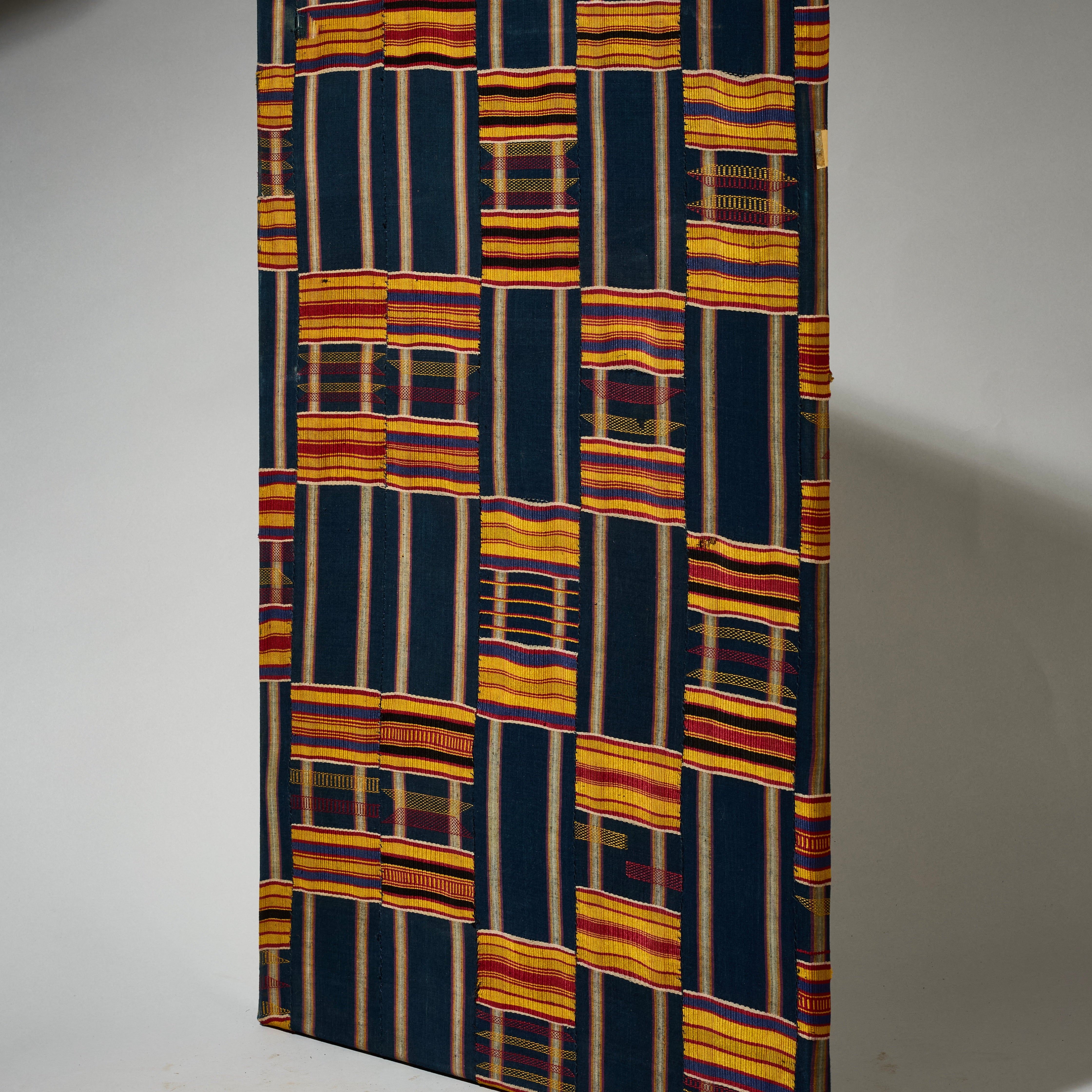 A BOLD MOUNTED CLOTH, EWE TRIBE GHANA ( No 5077)