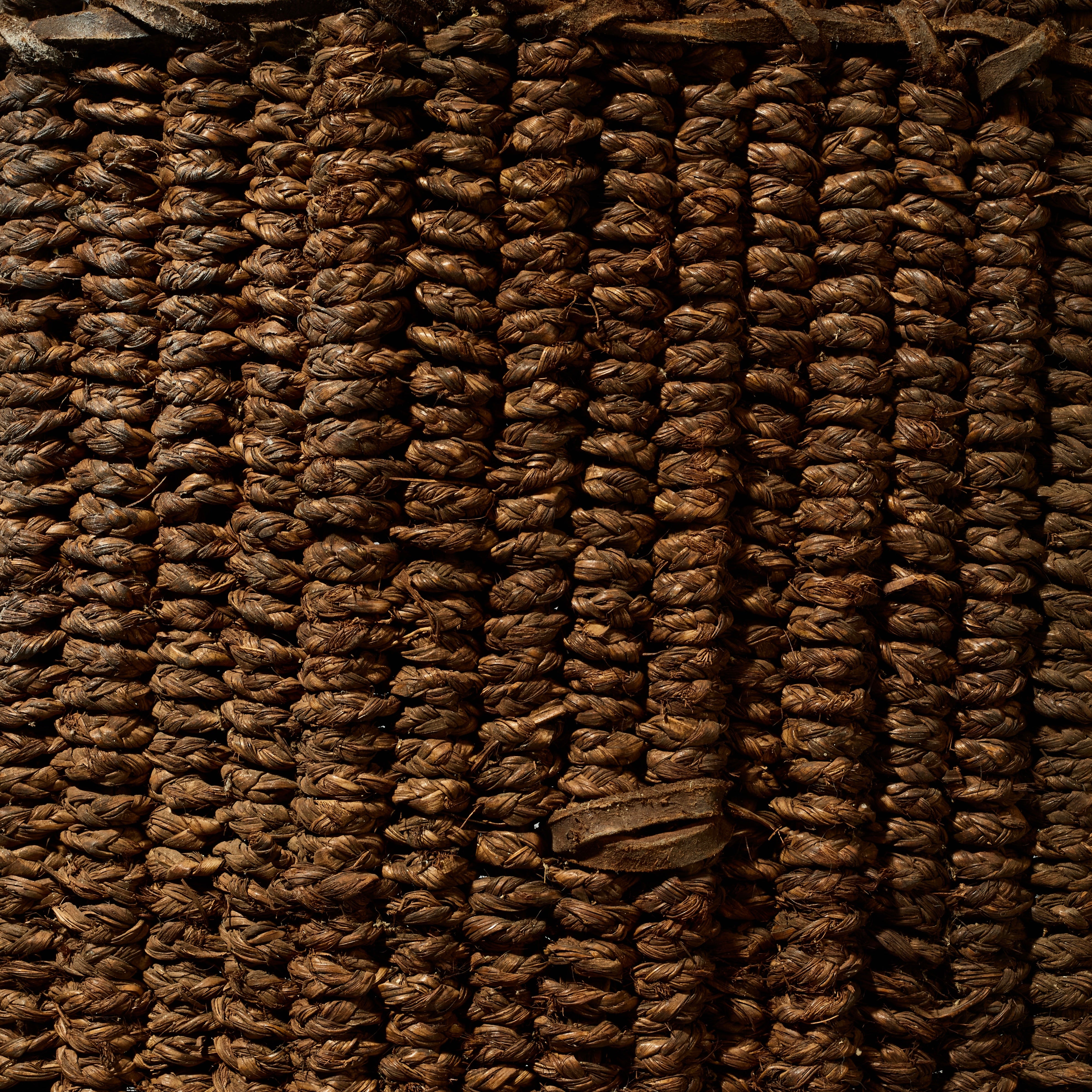 AN EARTHY NATURAL FIBRE SHIELD FROM THE NGOMBE TRIBE OF THE CONGO, EX UK COLLECTION  [ No 5076 )