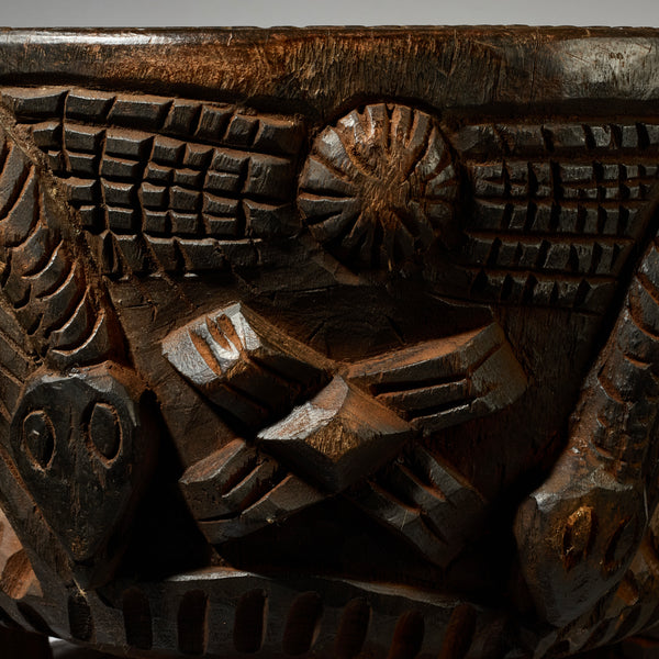 AN AMAZING ELABORATE CHAIR FROM THE BAMILEKE TRIBE OF CAMEROON W.AFRICA ( No 5117 ) (Copy)
