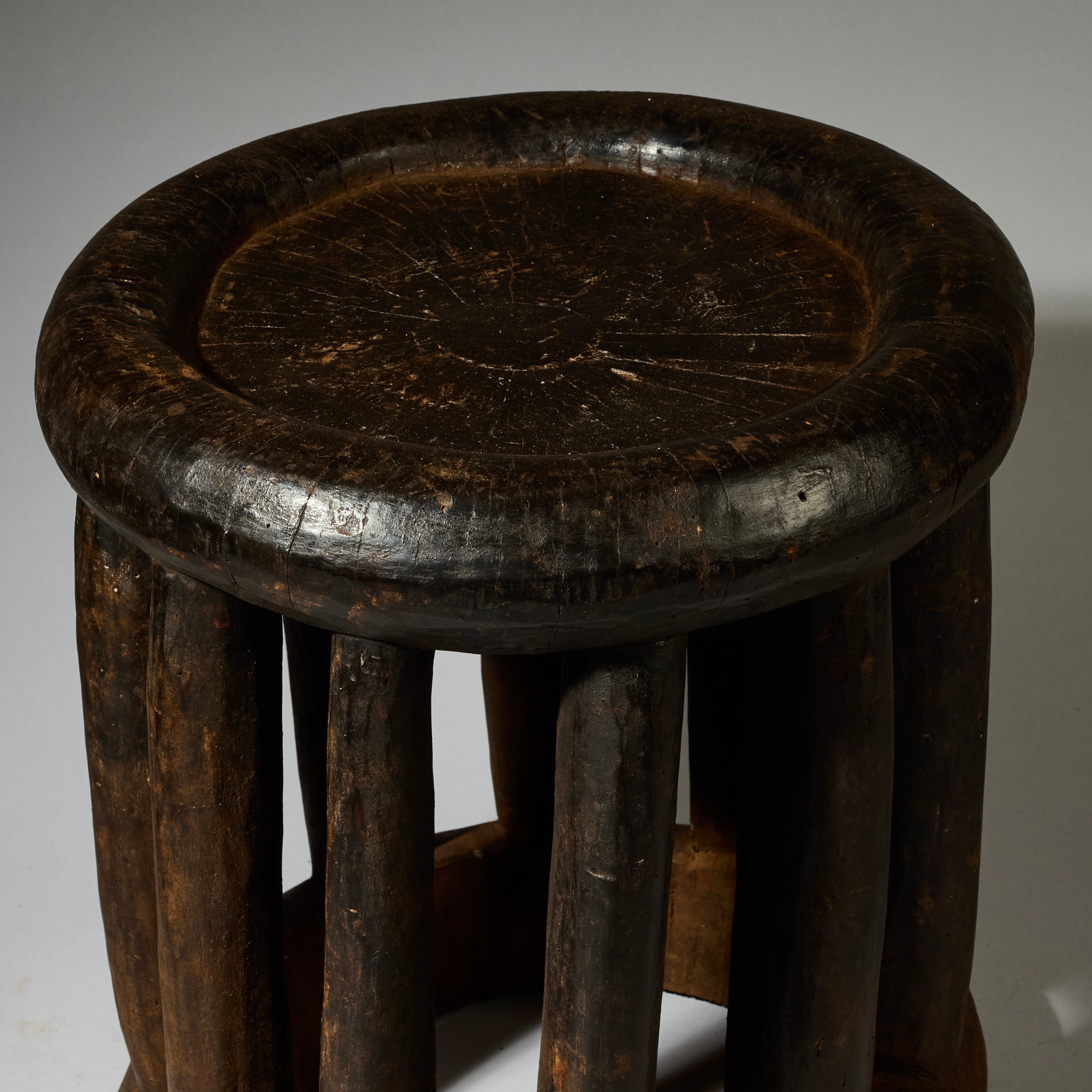 A CHUNKY HEAVY LARGE  STOOL   THE BAMILEKE TRIBE OF CAMEROON W.AFRICA ( No 5116 )