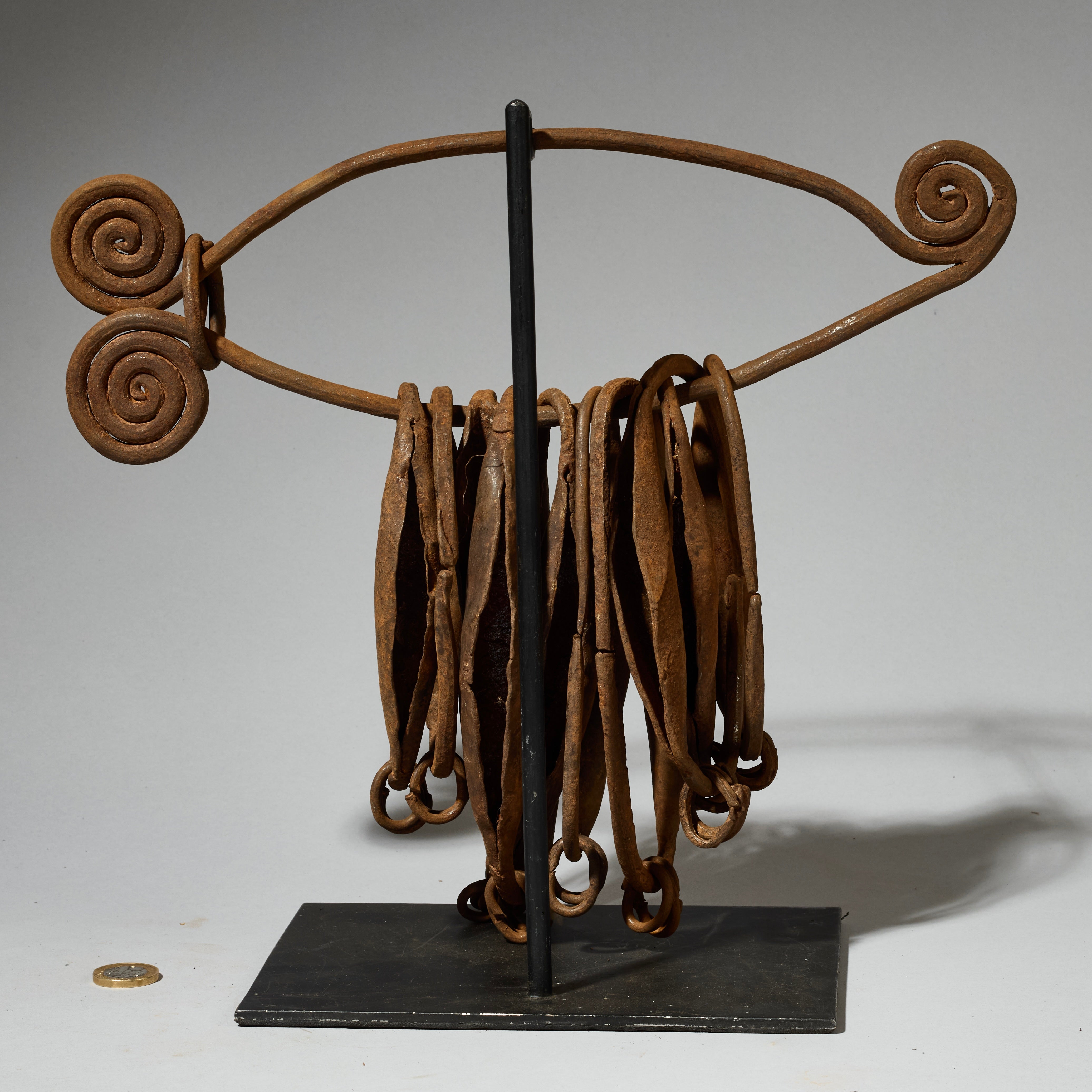 LARGE EYE SHAPED, IRON CURRENCY ASSEMBLAGE, CHAMBA TRIBE OF NIGERIA ( No 5096 )