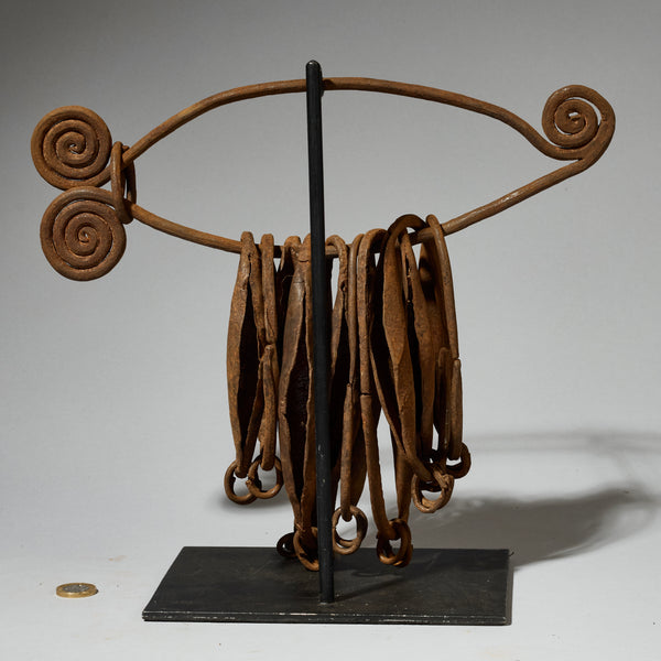 LARGE EYE SHAPED, IRON CURRENCY ASSEMBLAGE, CHAMBA TRIBE OF NIGERIA ( No 5096 )