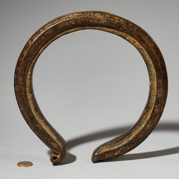 A SUBSTANTIAL LARGE 19thC CURRENCY TORQUE FROM YORUBA TRIBE W.AFRICA ( No 5085 )